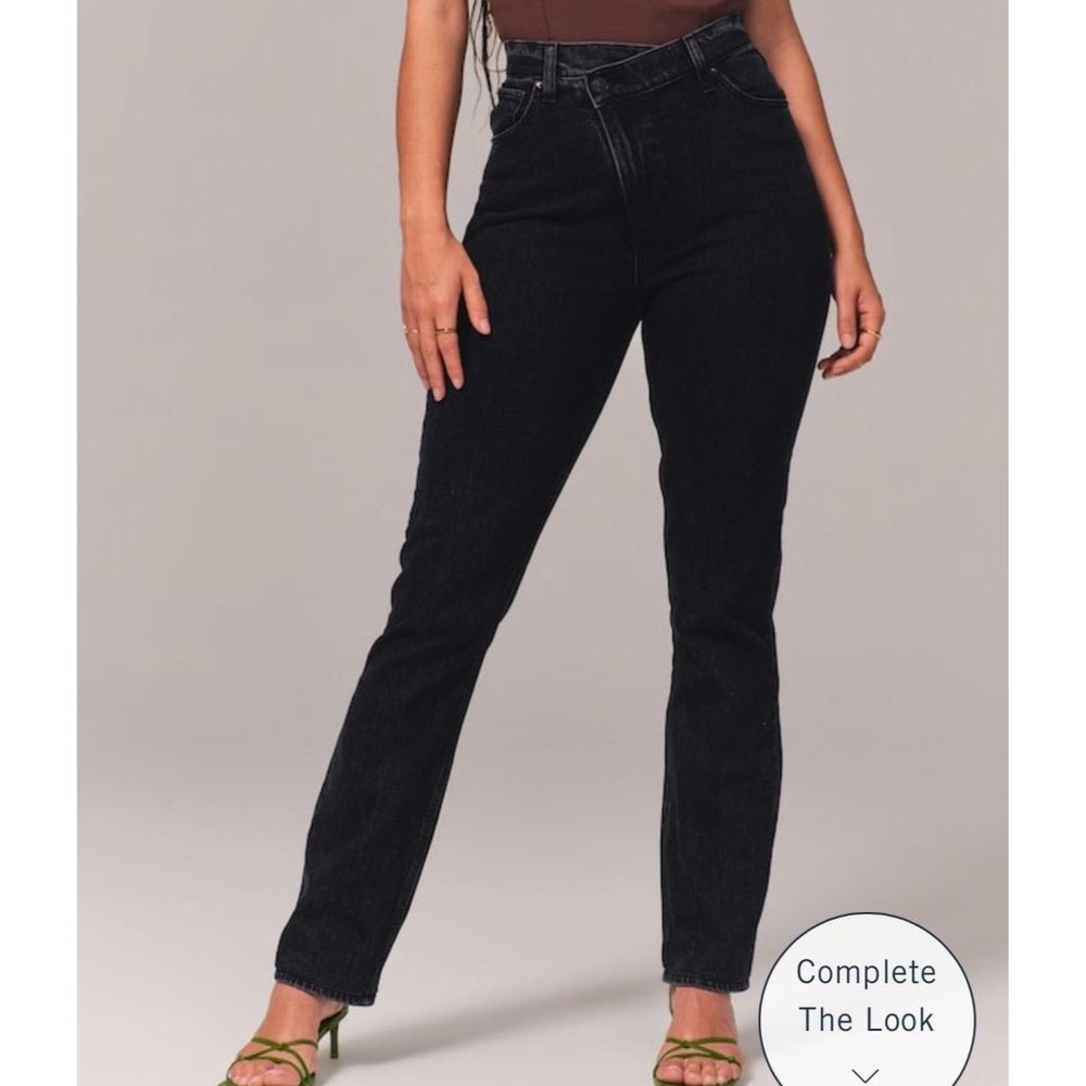NWT Abercrombie & Fitch Ultra High Rise 90s Slim Straight Jean Black 27/4